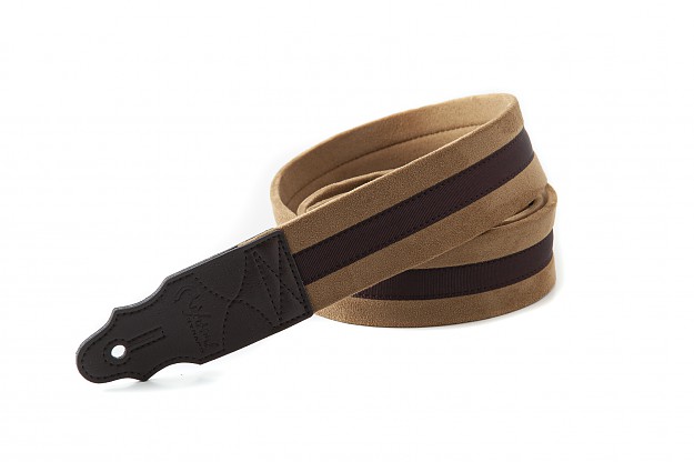 Modelo PLAN BEIGE Correa para guitarra y bajo fabricada en 5 cm de ancho, microfibra técnica antideslizante en la parte interna, acolchado de látex de baja densidad de 2mm de grosor, adornada con jacquard bordado de estilo vintage.